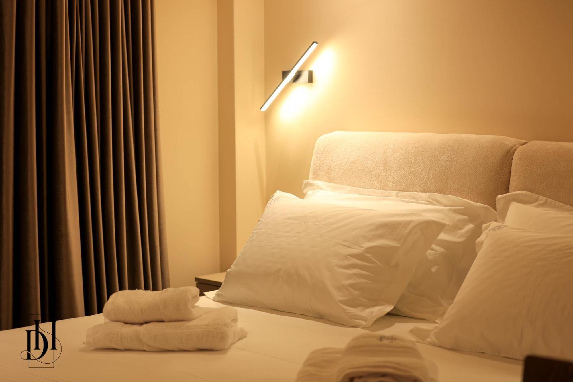 Deha Rooms & Apartments 地拉那 外观 照片