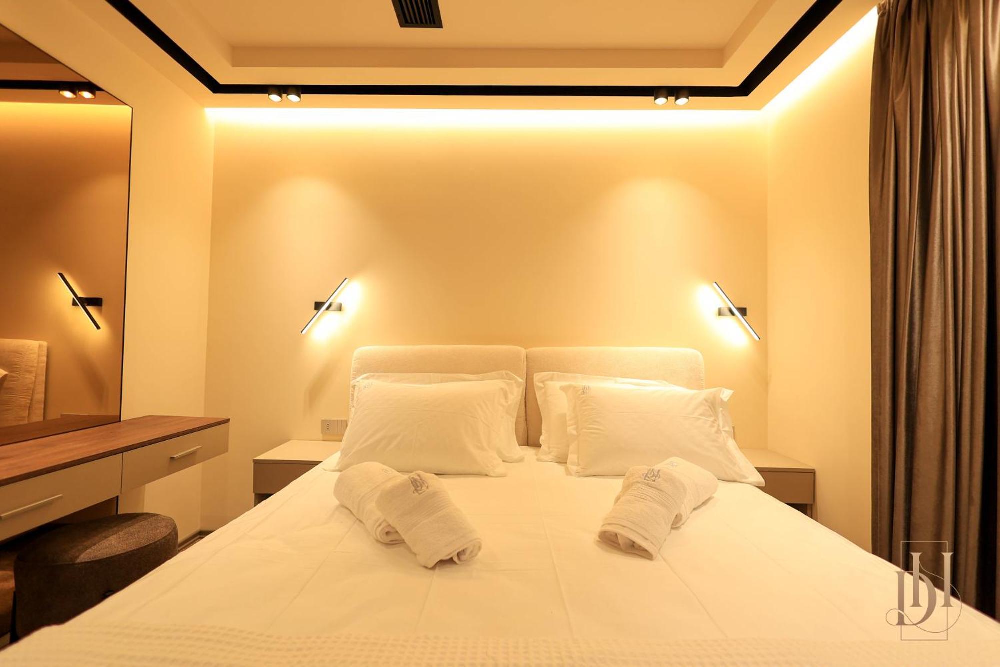 Deha Rooms & Apartments 地拉那 外观 照片